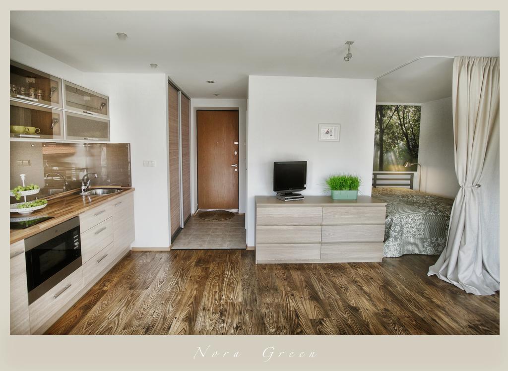 Nora Green Nida Room photo